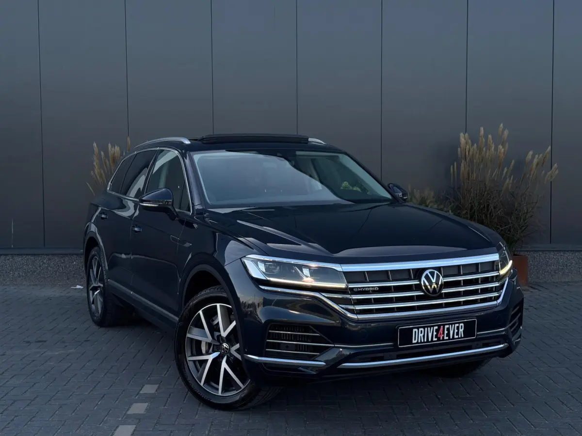 3.0 TSi eHybrid 4MOTION PANO|LEDER|LED|CAMERA
