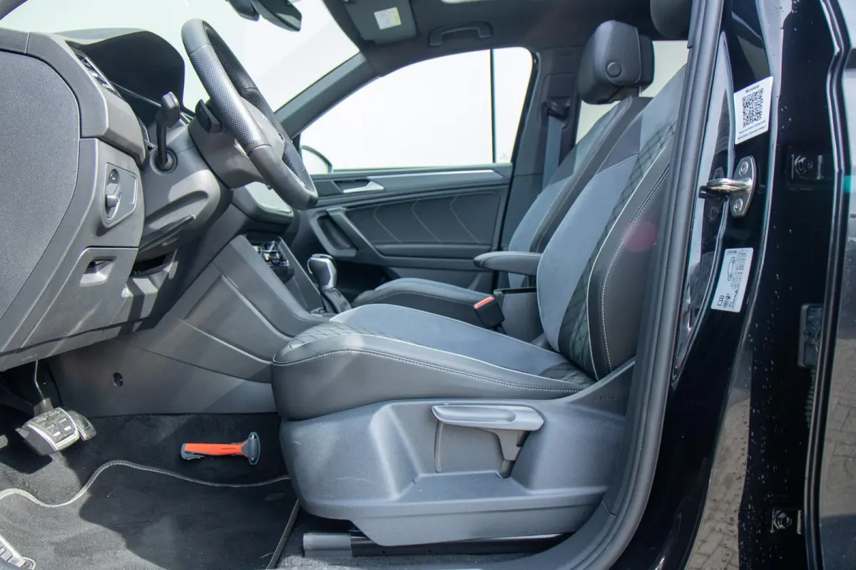 1.5 TSI 150pk R-Line Business 7p. | Panoramadak | Trekhaak Wegklapbaar