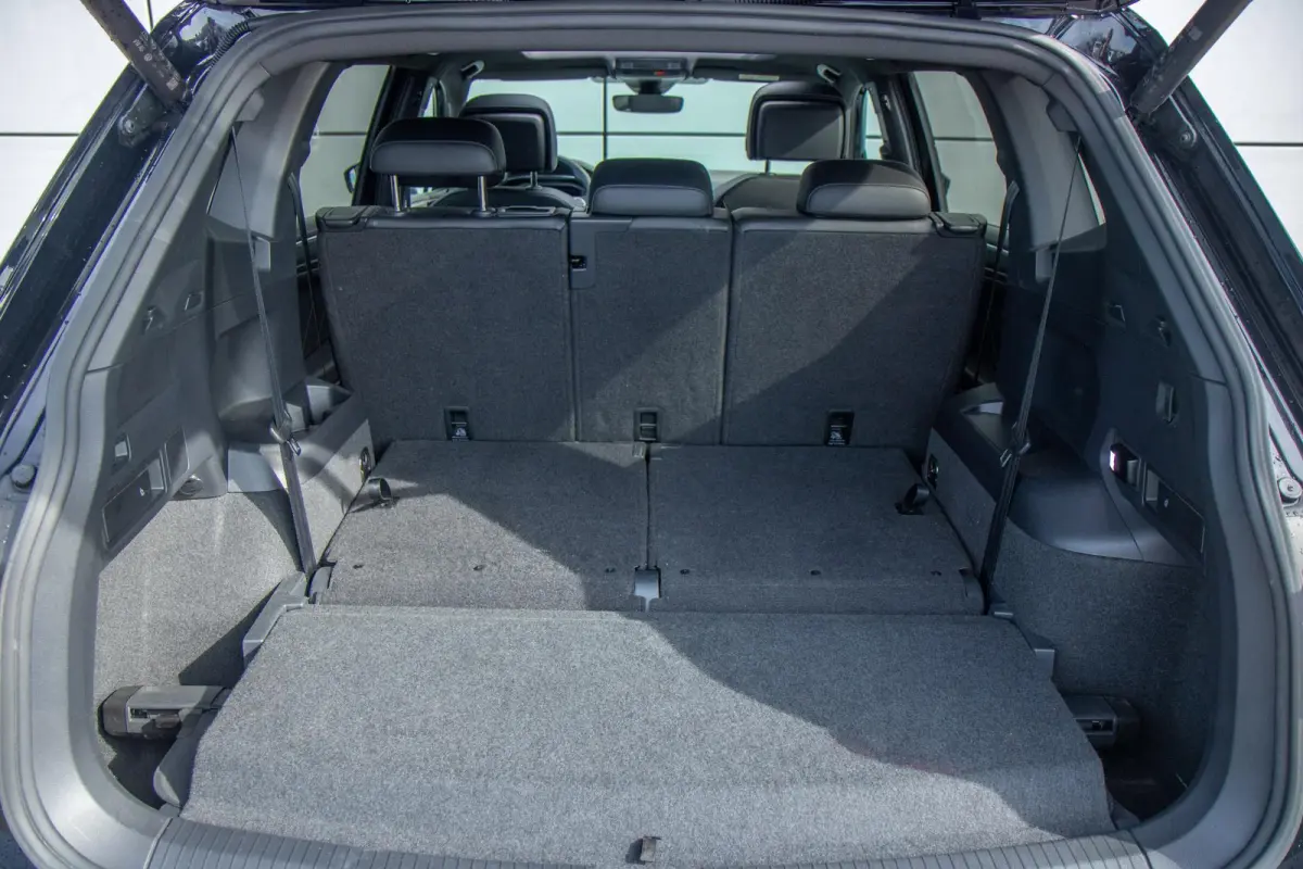 1.5 TSI 150pk R-Line Business 7p. | Panoramadak | Trekhaak Wegklapbaar