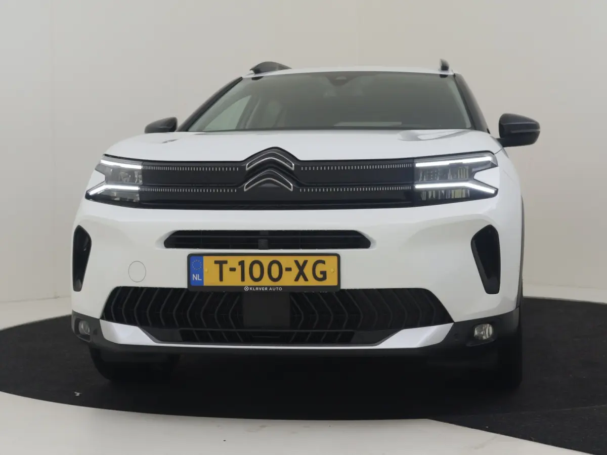 1.6 Plug-in Hybrid 180 Business Plus l Dodehoek Assist l Camera l Parkeersensoren l Navi l Stoelverwarming l Apple Car play / Android l