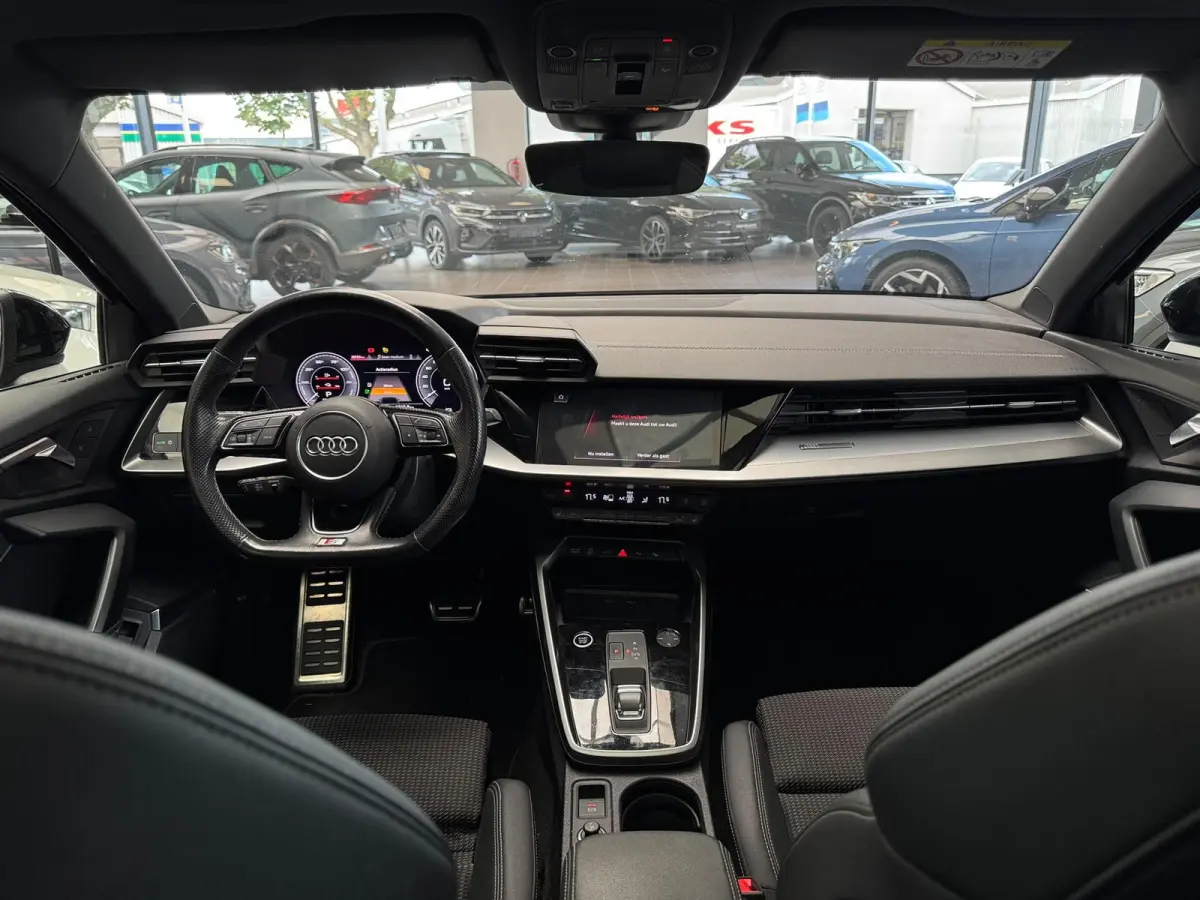 40 TFSI e S-line / pano / camera / led /