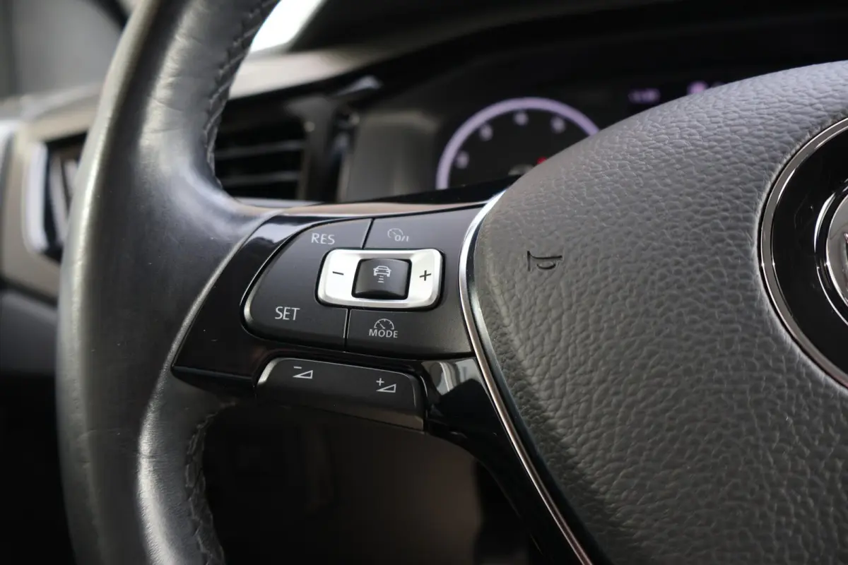 1.0 TSI 95pk Comfortline | ACC | Carplay | Draadloos laden