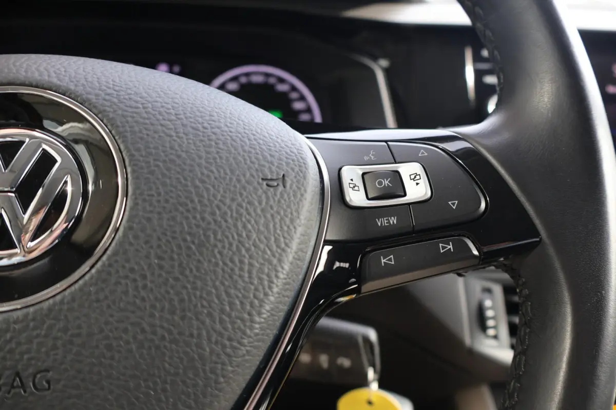 1.0 TSI 95pk Comfortline | ACC | Carplay | Draadloos laden