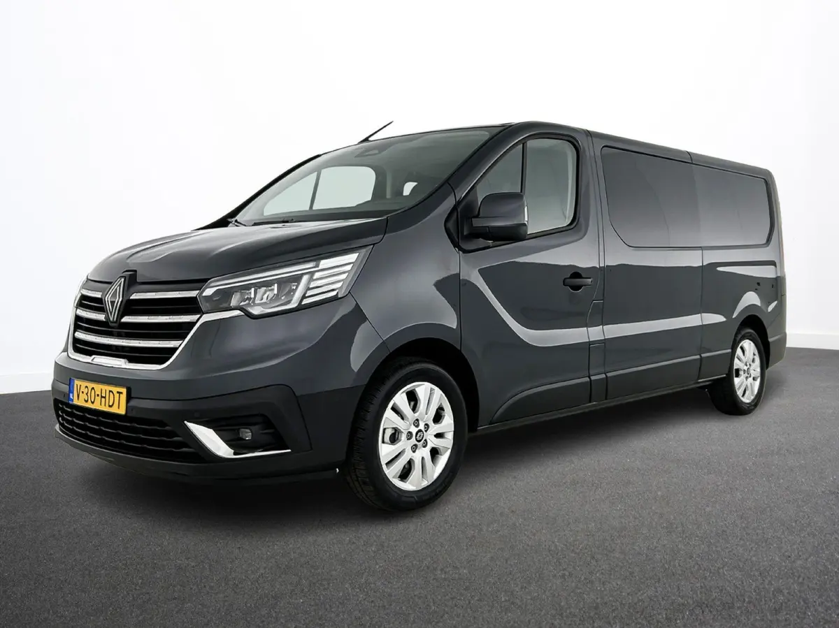2.0 Blue dCi 150PK Automaat L2H1 Dubbele Cabine Navigatie Airco Lichtmetalen velgen Betimmering Trekhaak Camera Parkeer sensoren Dab