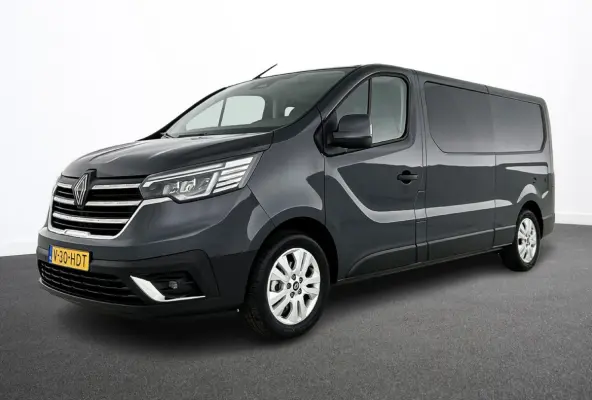 2.0 Blue dCi 150PK Automaat L2H1 Dubbele Cabine Navigatie Airco Lichtmetalen velgen Betimmering Trekhaak Camera Parkeer sensoren Dab