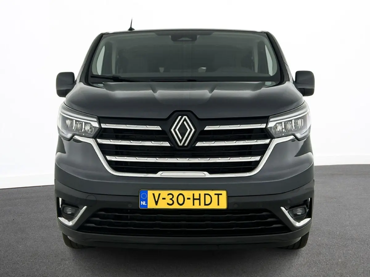 2.0 Blue dCi 150PK Automaat L2H1 Dubbele Cabine Navigatie Airco Lichtmetalen velgen Betimmering Trekhaak Camera Parkeer sensoren Dab