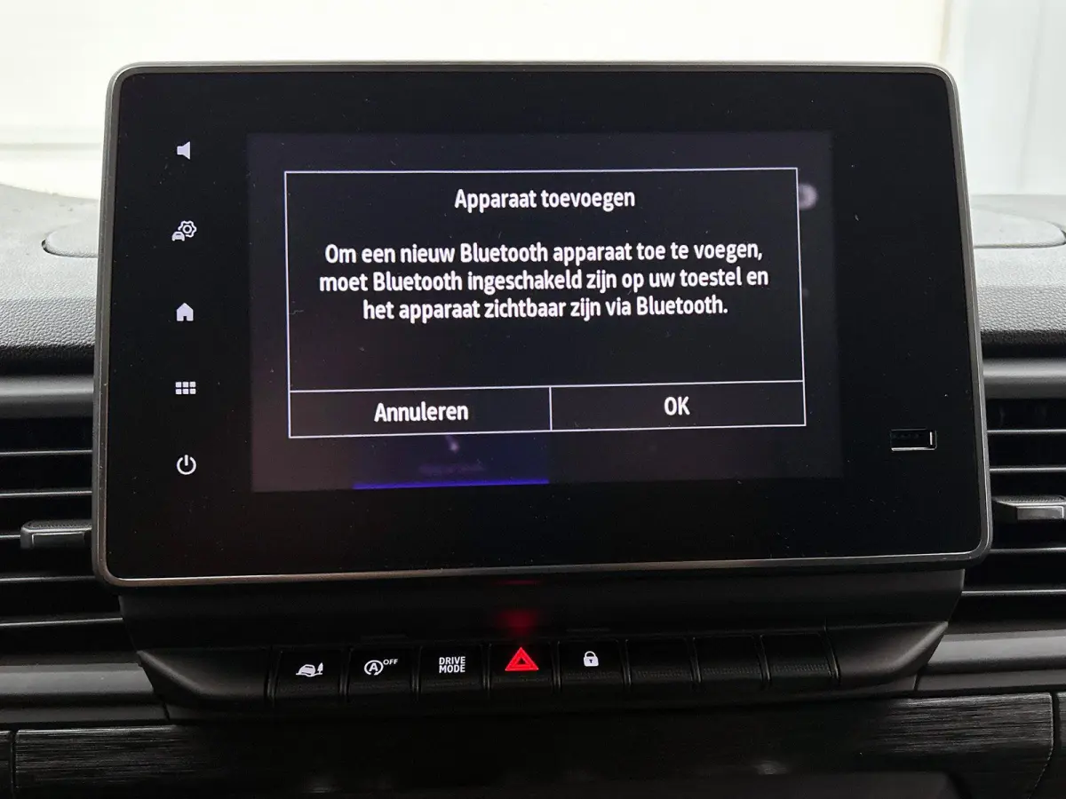 2.0 Blue dCi 150PK Automaat L2H1 Dubbele Cabine Navigatie Airco Lichtmetalen velgen Betimmering Trekhaak Camera Parkeer sensoren Dab