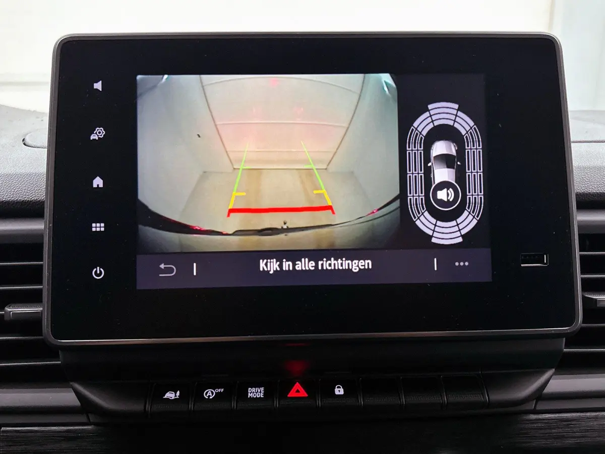2.0 Blue dCi 150PK Automaat L2H1 Dubbele Cabine Navigatie Airco Lichtmetalen velgen Betimmering Trekhaak Camera Parkeer sensoren Dab