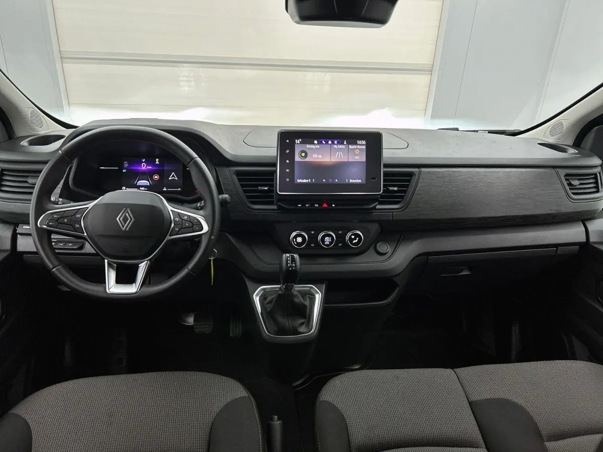2.0 Blue dCi 150PK Automaat L2H1 Dubbele Cabine Navigatie Airco Lichtmetalen velgen Betimmering Trekhaak Camera Parkeer sensoren Dab