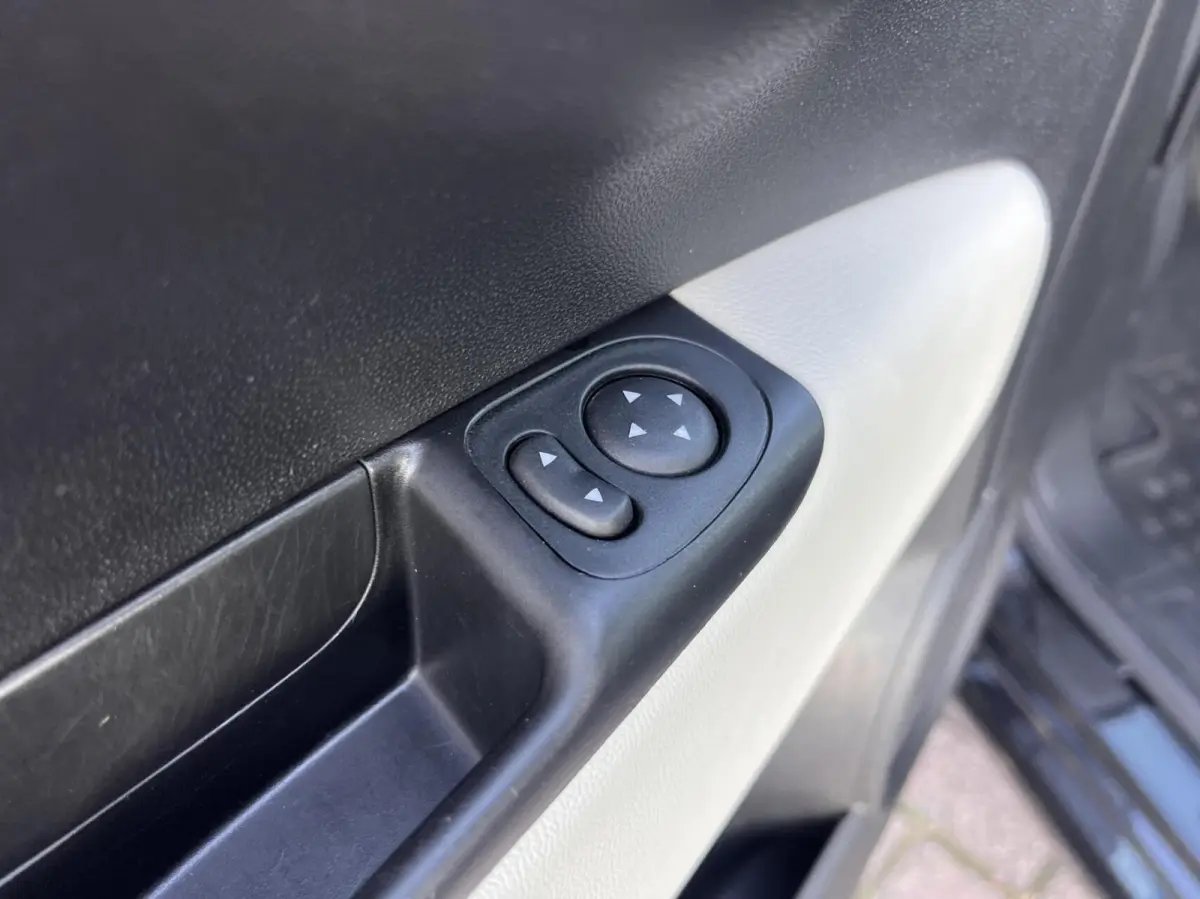 1.0 Hybrid Dolcevita Clima Cruise Pano 1e Eig NAP