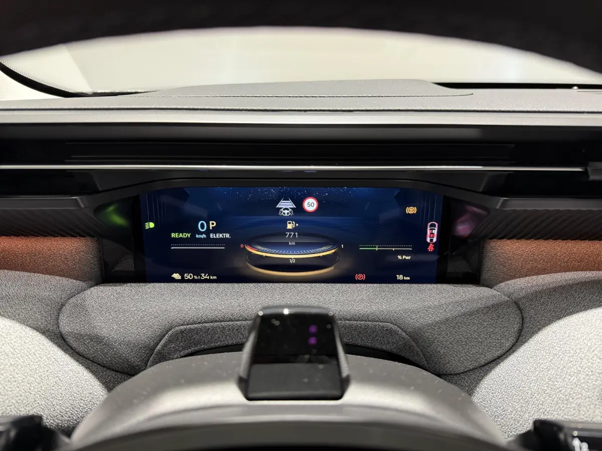 1.2 Hybrid 145 Max l MASSAGE l ELEKT. STOELEN l NAVI l CAMERA