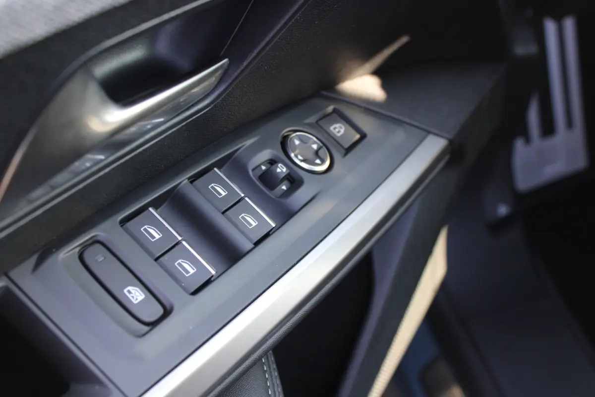 GT Avantage 73 kWh 7p | Fase 3 laden | SOH 100% | Luxe stoelen | Elektrische verstelbare stoelen | Alcantara | NL auto |