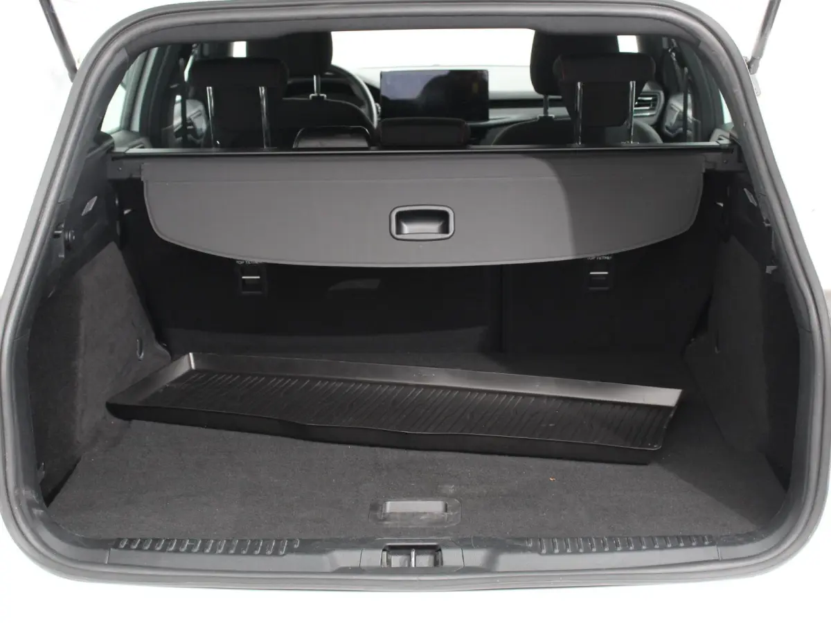 1.0 EcoBoost Hybrid ST Line Navigatie Climate Control Led Dab Camera Parkeer sensoren Cruise Control Lichtmetalen velgen