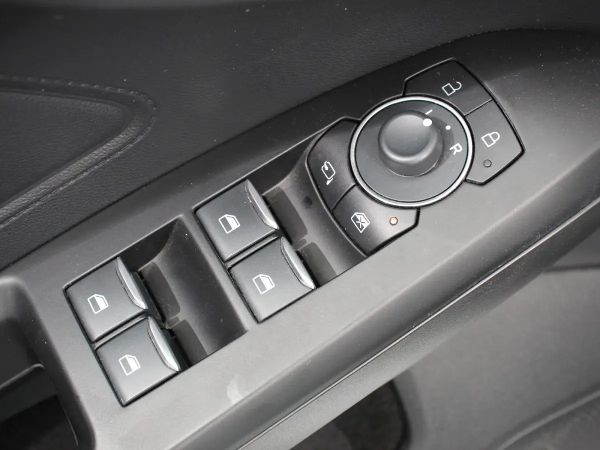 1.0 EcoBoost Hybrid ST Line Navigatie Climate Control Led Dab Camera Parkeer sensoren Cruise Control Lichtmetalen velgen