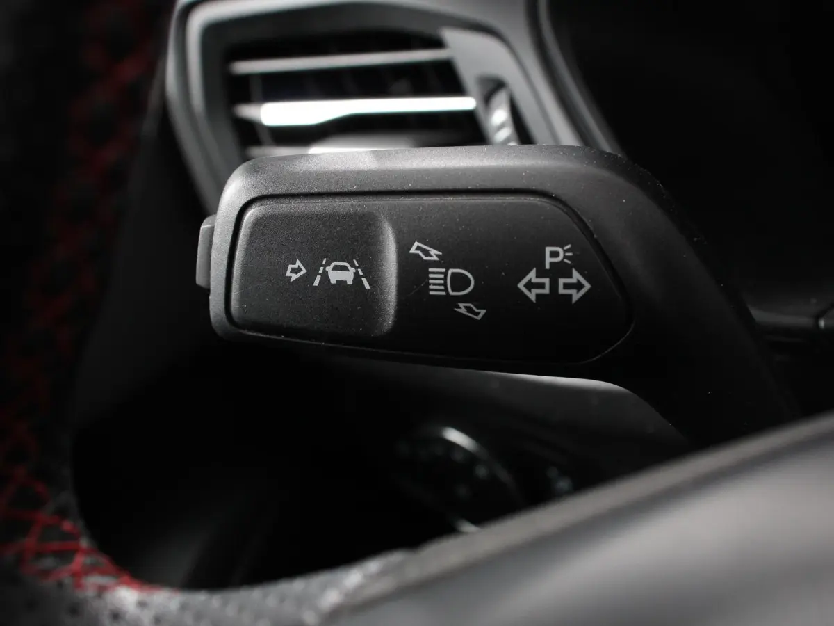1.0 EcoBoost Hybrid ST Line Navigatie Climate Control Led Dab Camera Parkeer sensoren Cruise Control Lichtmetalen velgen