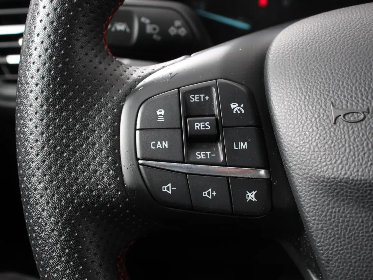 1.0 EcoBoost Hybrid ST Line Navigatie Climate Control Led Dab Camera Parkeer sensoren Cruise Control Lichtmetalen velgen