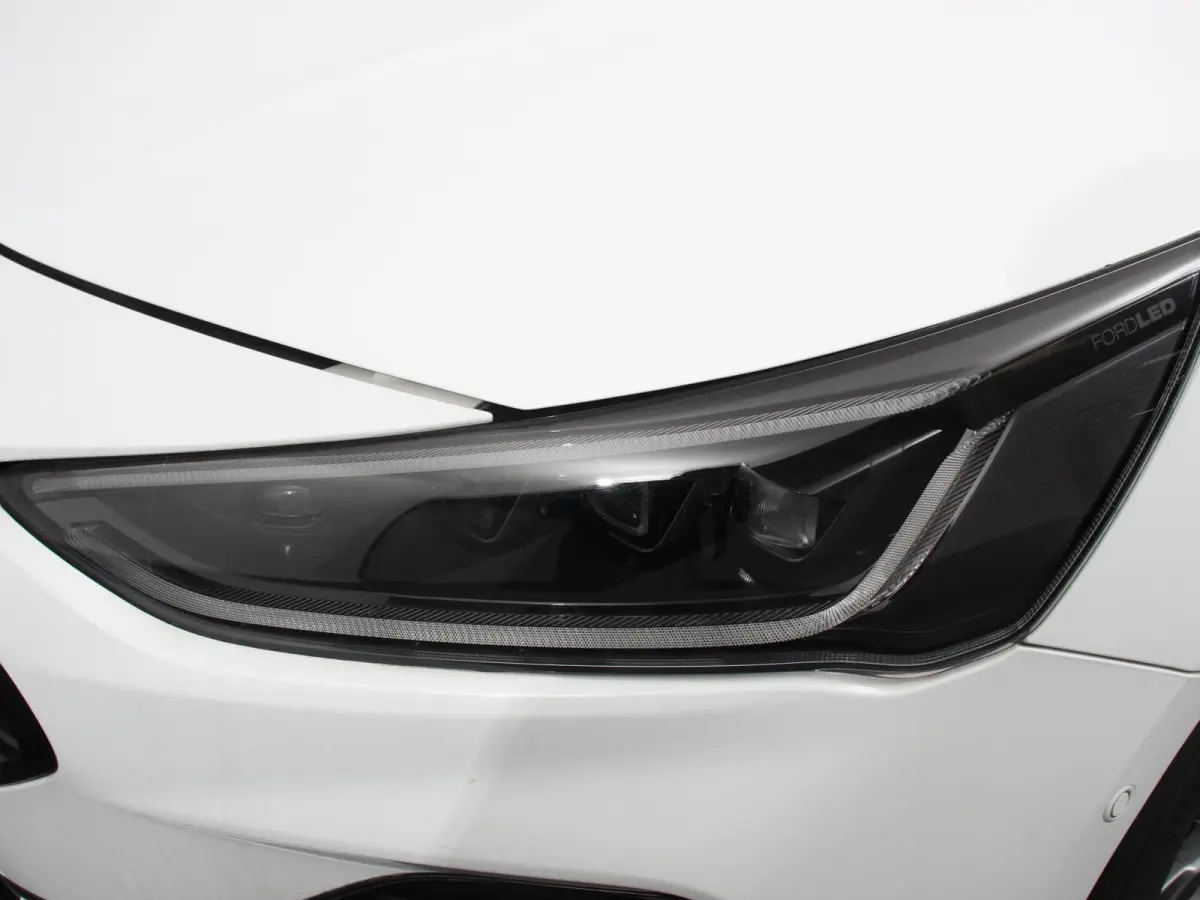 1.0 EcoBoost Hybrid ST Line Navigatie Climate Control Led Dab Camera Parkeer sensoren Cruise Control Lichtmetalen velgen