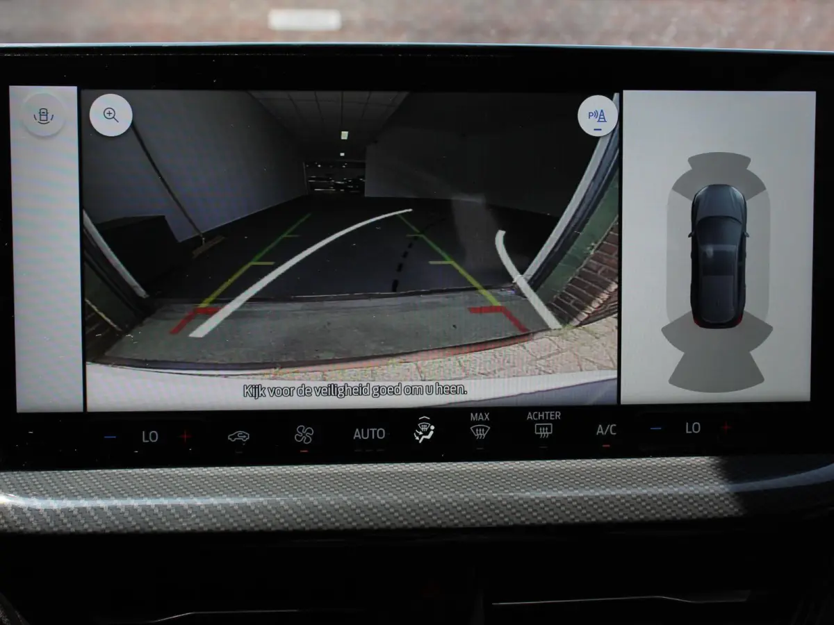 1.0 EcoBoost Hybrid ST Line Navigatie Climate Control Led Dab Camera Parkeer sensoren Cruise Control Lichtmetalen velgen