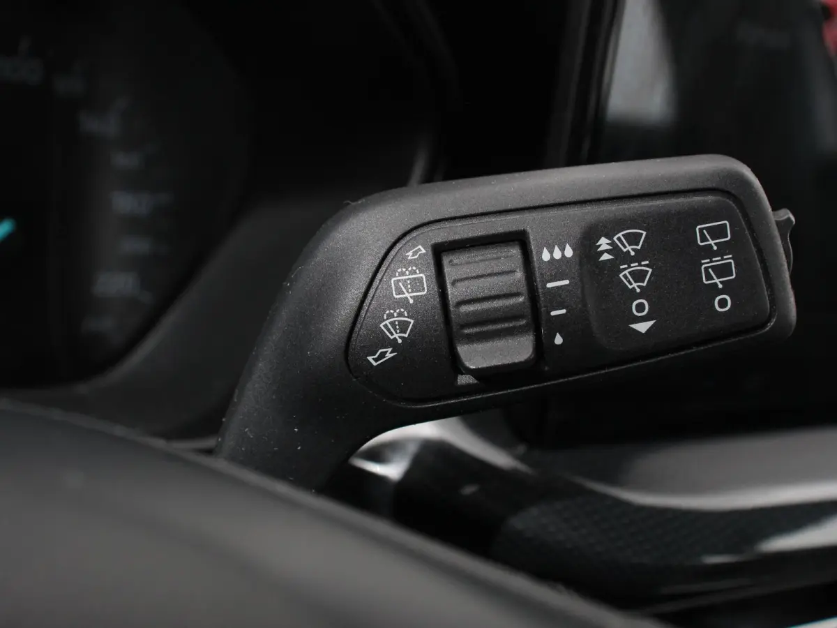 1.0 EcoBoost Hybrid ST Line Navigatie Climate Control Led Dab Camera Parkeer sensoren Cruise Control Lichtmetalen velgen