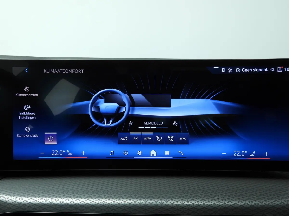 320i | M-Sportpakket | LED | Navigatie | Panoramadak | trekhaak | Stoelverwarming | DAB | Hifi speakers | Alu 18 inch