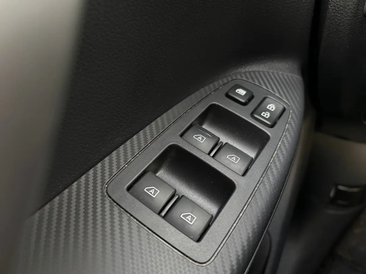 1.5 DI-T Intense | Trekhaak 1600kg geremd | Voorstoelen verwarmd | Adaptive Cruise Control | Climate Control | Stuurverwarming | Bluetooth |