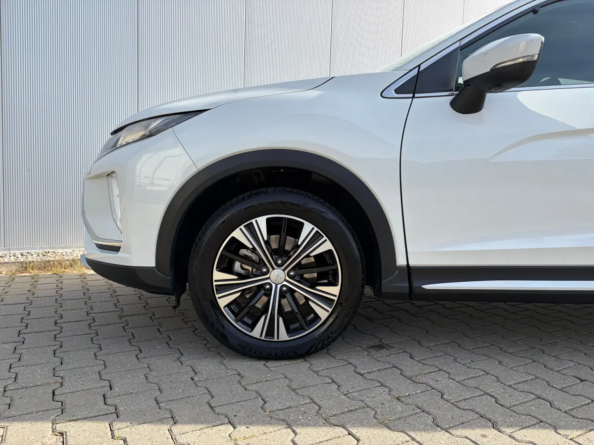 1.5 DI-T Intense | Trekhaak 1600kg geremd | Voorstoelen verwarmd | Adaptive Cruise Control | Climate Control | Stuurverwarming | Bluetooth |