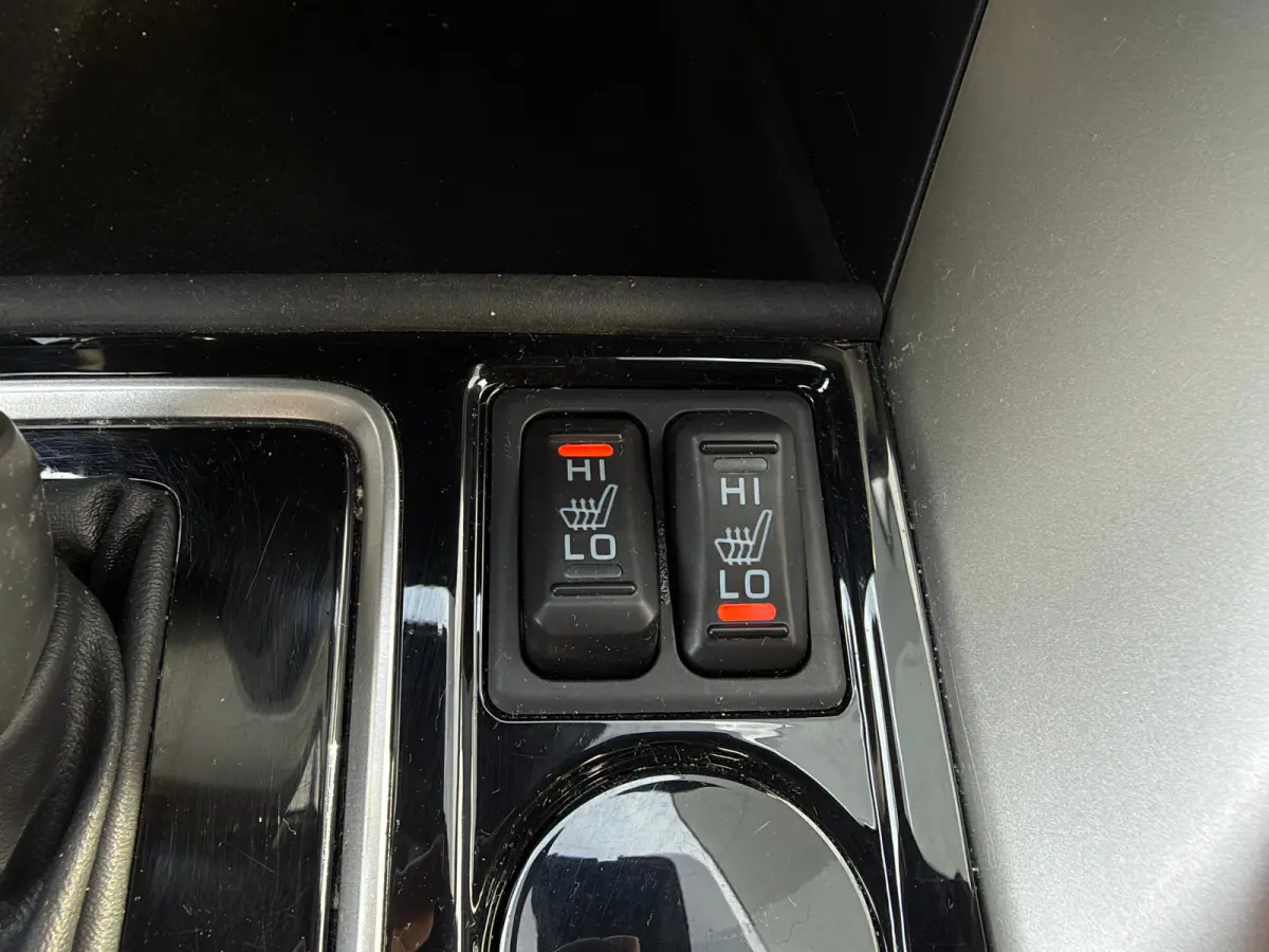1.5 DI-T Intense | Trekhaak 1600kg geremd | Voorstoelen verwarmd | Adaptive Cruise Control | Climate Control | Stuurverwarming | Bluetooth |