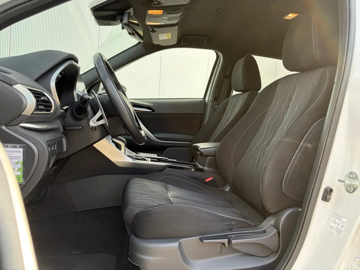 1.5 DI-T Intense | Trekhaak 1600kg geremd | Voorstoelen verwarmd | Adaptive Cruise Control | Climate Control | Stuurverwarming | Bluetooth |