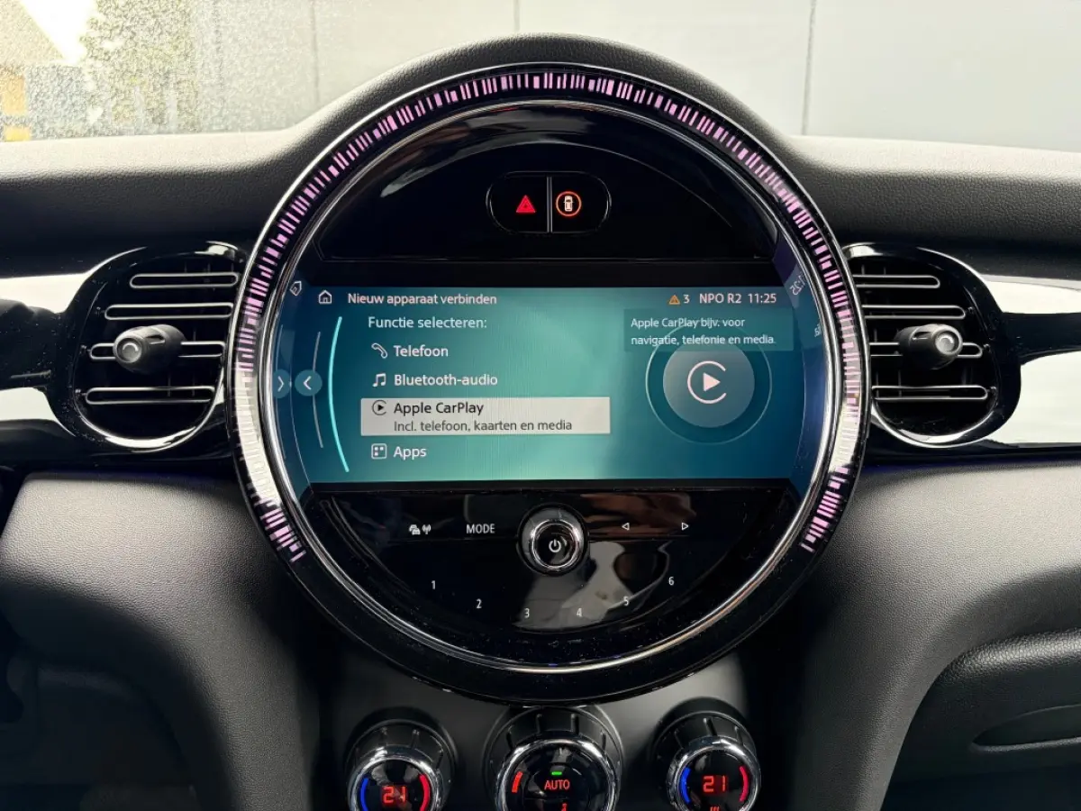 1.5 Aut. 5-Drs 1e Eig. Leder LED Camera Carplay Sfeerlicht NL-auto