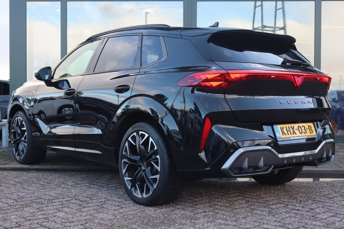 1.5 TSI e-Hybrid 272pk VZ Performance | "Immersive by Sennheiser" premium sound system package | Adaptief demping systeem | Alcantara bekleding