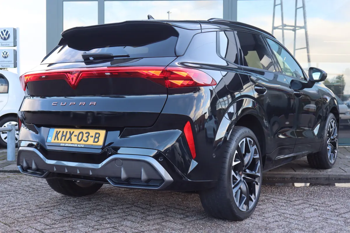 1.5 TSI e-Hybrid 272pk VZ Performance | "Immersive by Sennheiser" premium sound system package | Adaptief demping systeem | Alcantara bekleding
