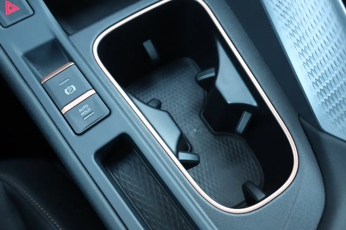 1.5 TSI e-Hybrid 272pk VZ Performance | "Immersive by Sennheiser" premium sound system package | Adaptief demping systeem | Alcantara bekleding