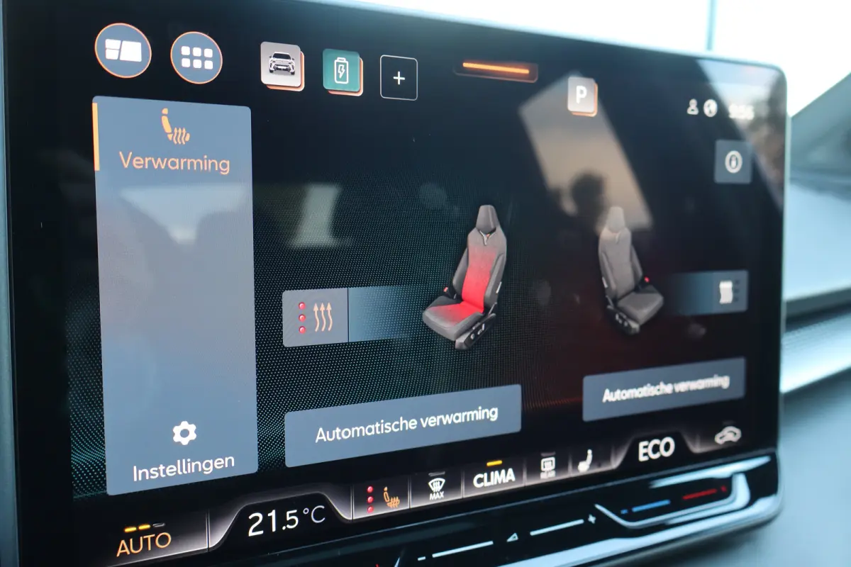 1.5 TSI e-Hybrid 272pk VZ Performance | "Immersive by Sennheiser" premium sound system package | Adaptief demping systeem | Alcantara bekleding