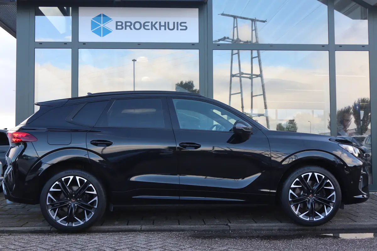 1.5 TSI e-Hybrid 272pk VZ Performance | "Immersive by Sennheiser" premium sound system package | Adaptief demping systeem | Alcantara bekleding