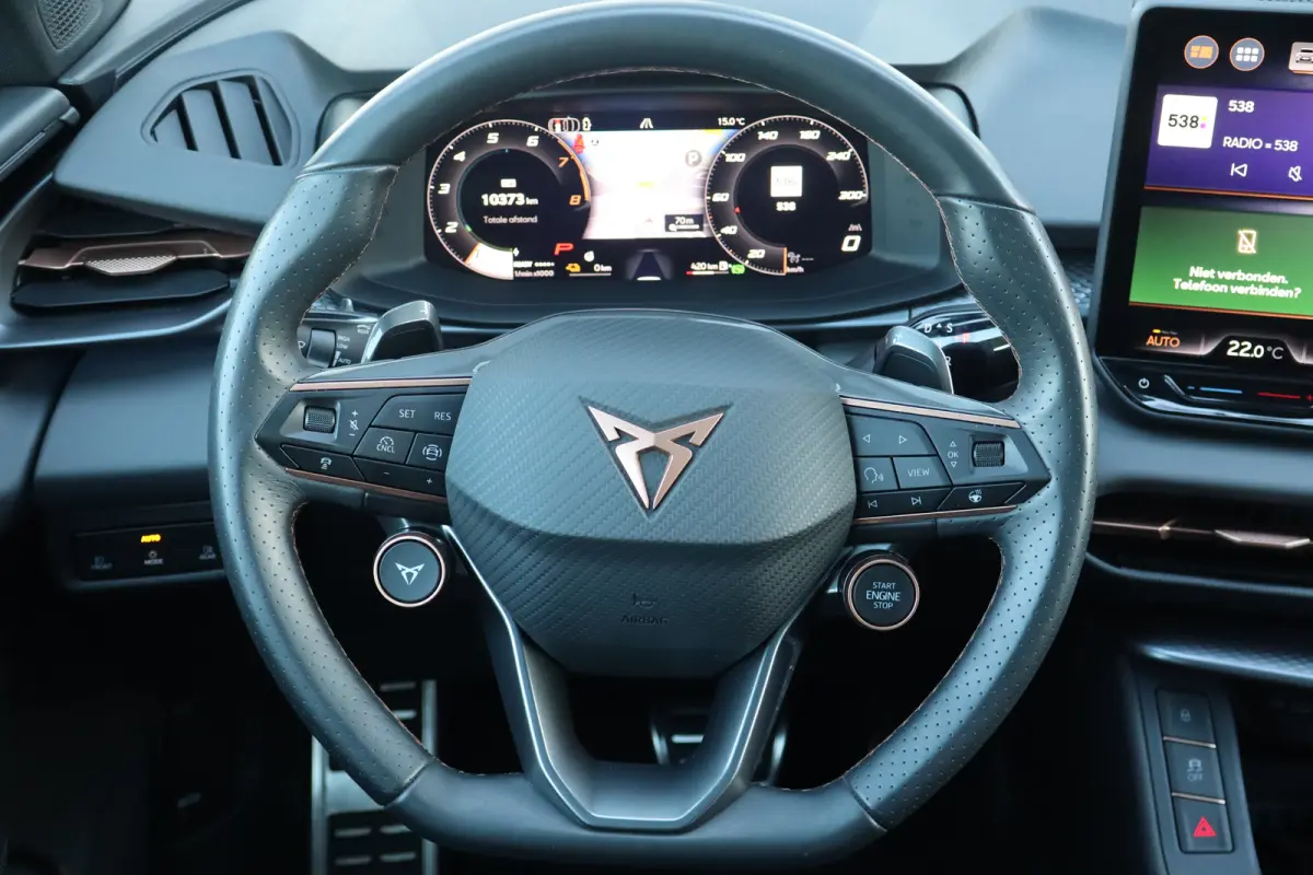 1.5 TSI e-Hybrid 272pk VZ Performance | "Immersive by Sennheiser" premium sound system package | Adaptief demping systeem | Alcantara bekleding