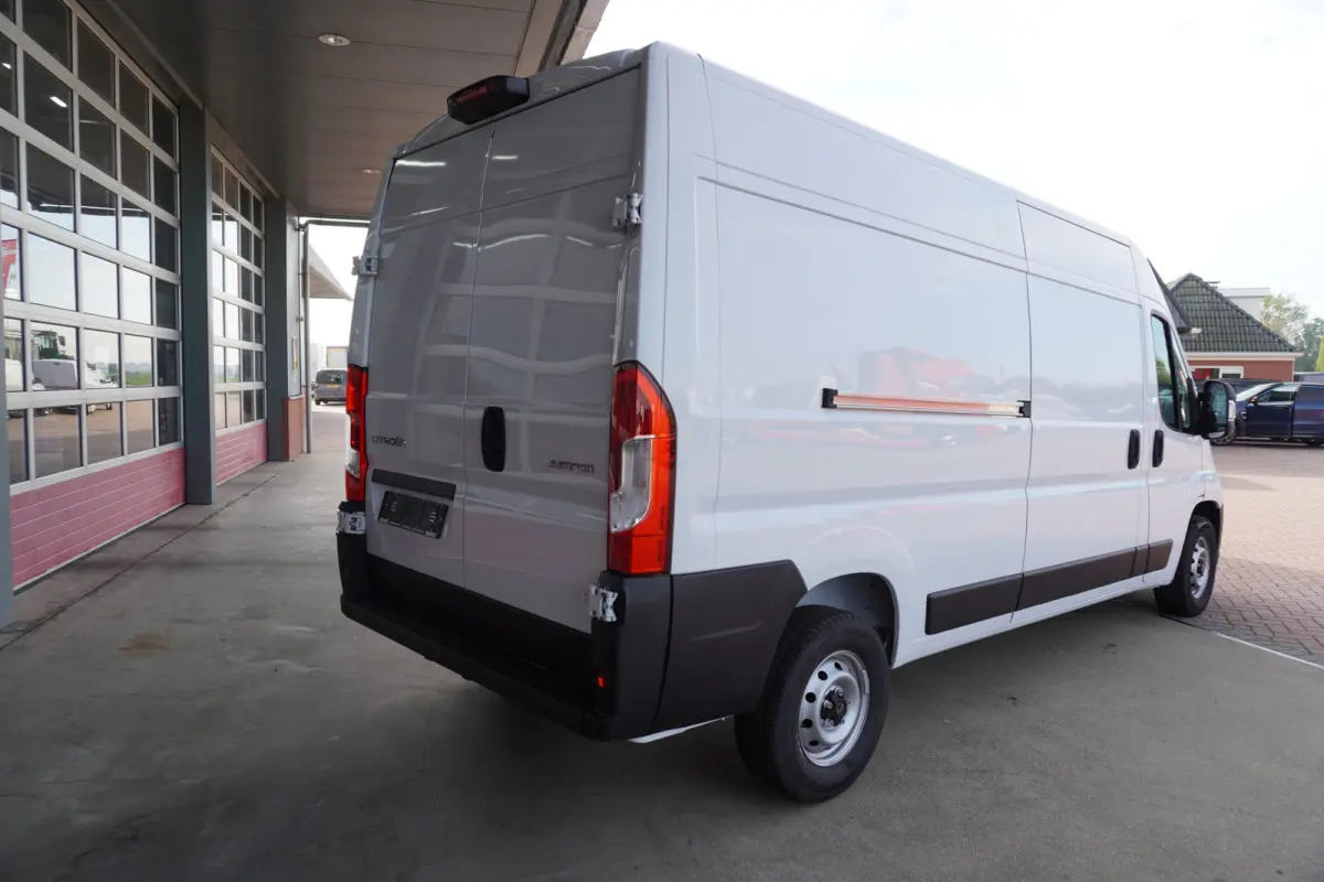 2.2 BlueHDi 140PK L3H2 nr. V050 | Climate | Navi | Cruise | Camera 360