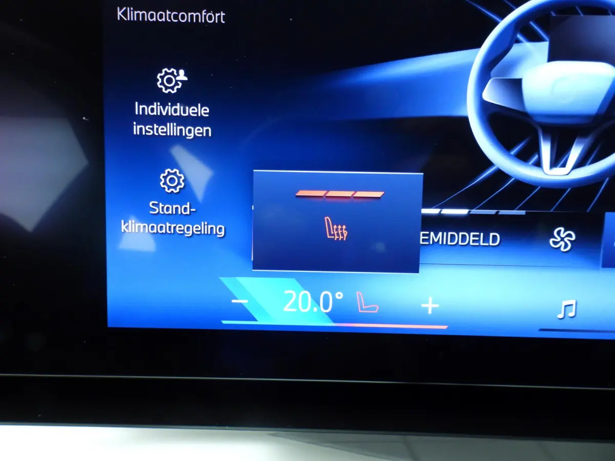 530e | M-Sportpakket | LED | Navigatie | SOH 99% | Active cruise | Trekhaak | Stoelverwarming | DAB | Alu 19 inch