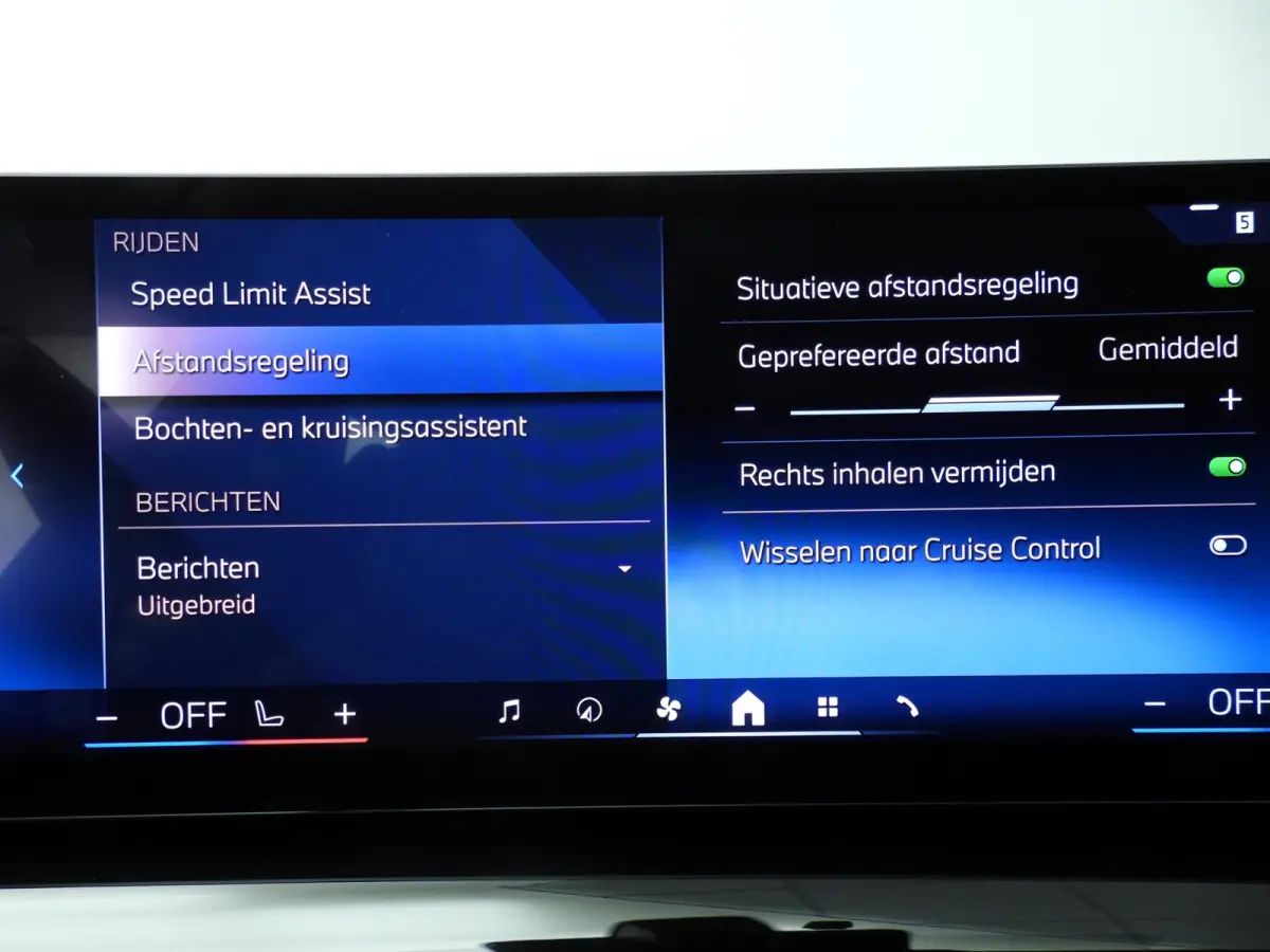 530e | M-Sportpakket | LED | Navigatie | SOH 99% | Active cruise | Trekhaak | Stoelverwarming | DAB | Alu 19 inch