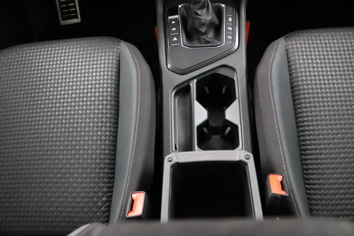 1.5 TSI Active | Trekhaak | Camera | Navigatie | Stoel/Stuur Verwarming | Digitaal Dashboard | LED | Dodehoek Detectie | Adaptive Cruise