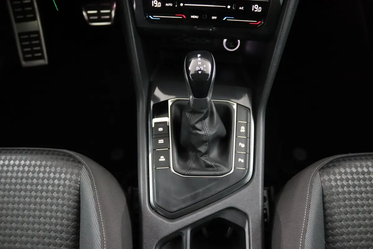 1.5 TSI Active | Trekhaak | Camera | Navigatie | Stoel/Stuur Verwarming | Digitaal Dashboard | LED | Dodehoek Detectie | Adaptive Cruise