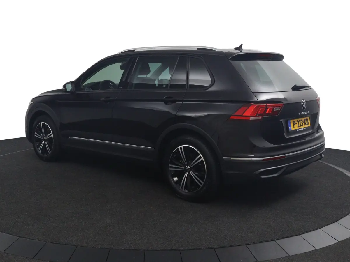 1.5 TSI Active | Trekhaak | Camera | Navigatie | Stoel/Stuur Verwarming | Digitaal Dashboard | LED | Dodehoek Detectie | Adaptive Cruise