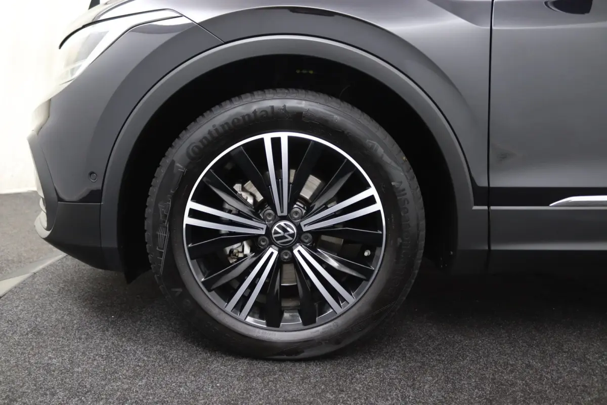 1.5 TSI Active | Trekhaak | Camera | Navigatie | Stoel/Stuur Verwarming | Digitaal Dashboard | LED | Dodehoek Detectie | Adaptive Cruise