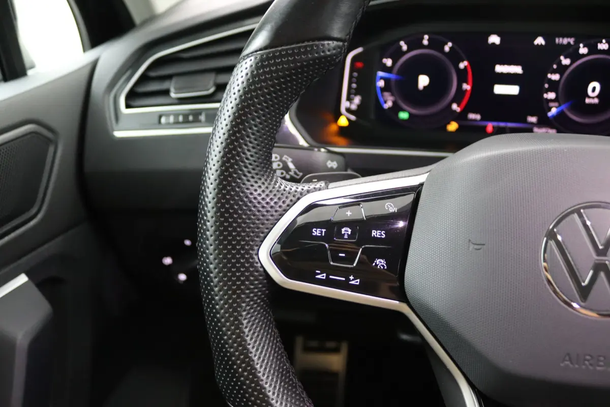 1.5 TSI Active | Trekhaak | Camera | Navigatie | Stoel/Stuur Verwarming | Digitaal Dashboard | LED | Dodehoek Detectie | Adaptive Cruise