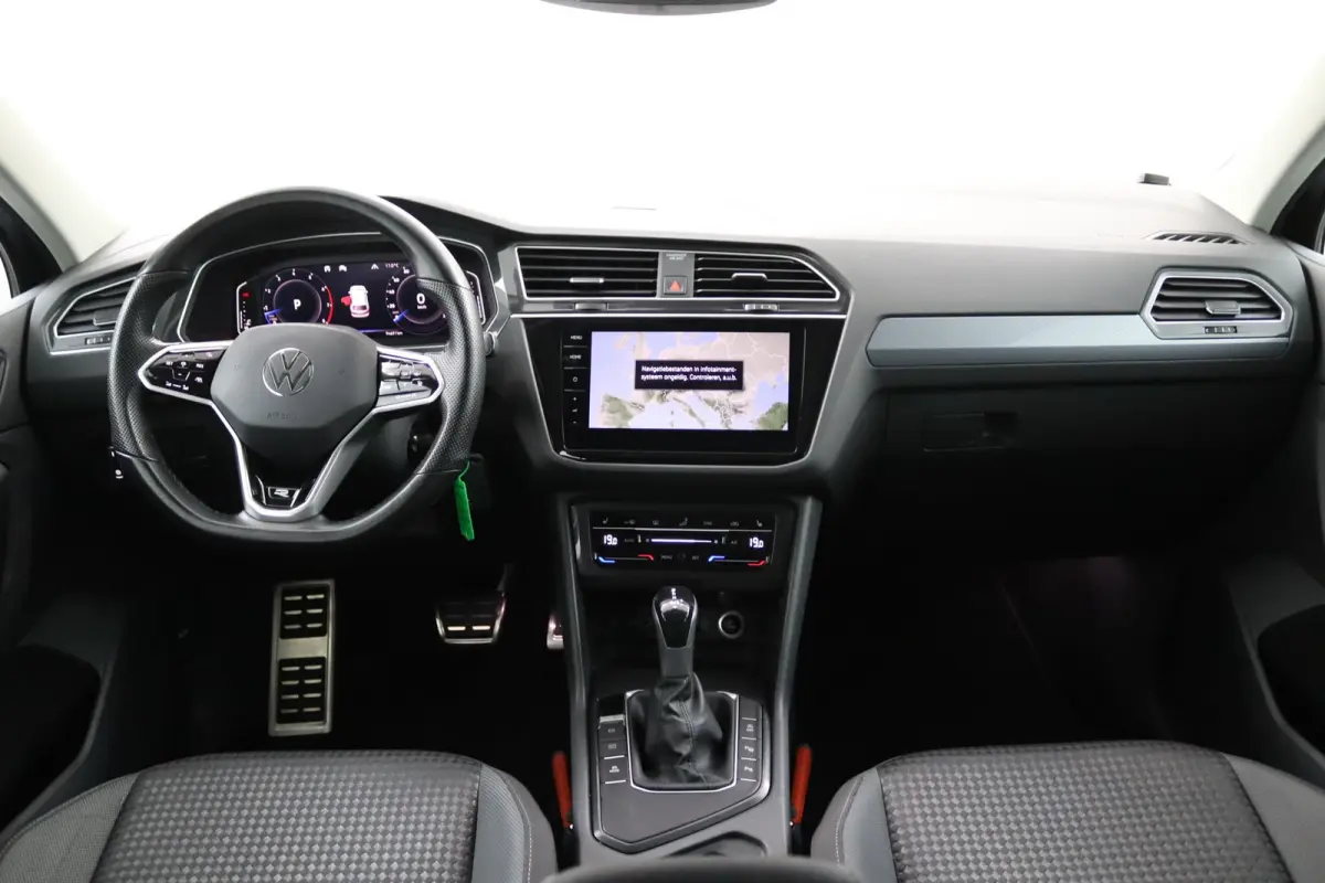 1.5 TSI Active | Trekhaak | Camera | Navigatie | Stoel/Stuur Verwarming | Digitaal Dashboard | LED | Dodehoek Detectie | Adaptive Cruise