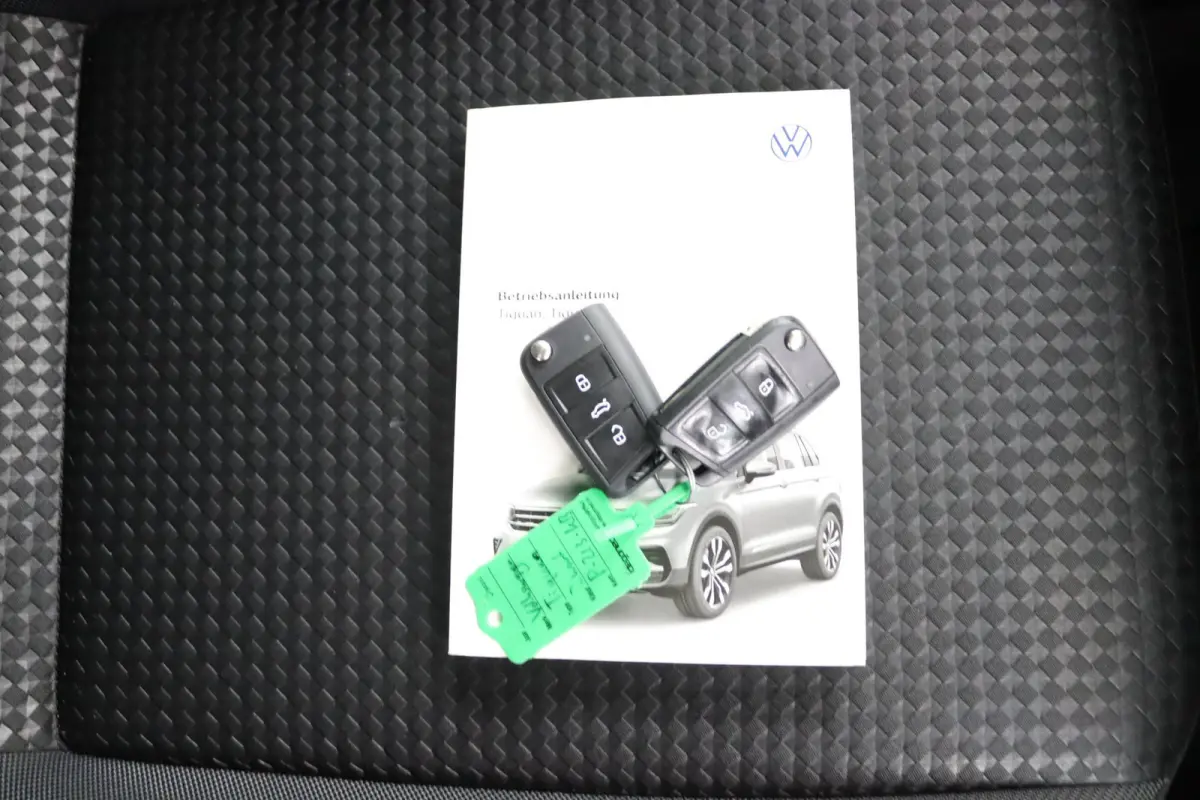 1.5 TSI Active | Trekhaak | Camera | Navigatie | Stoel/Stuur Verwarming | Digitaal Dashboard | LED | Dodehoek Detectie | Adaptive Cruise