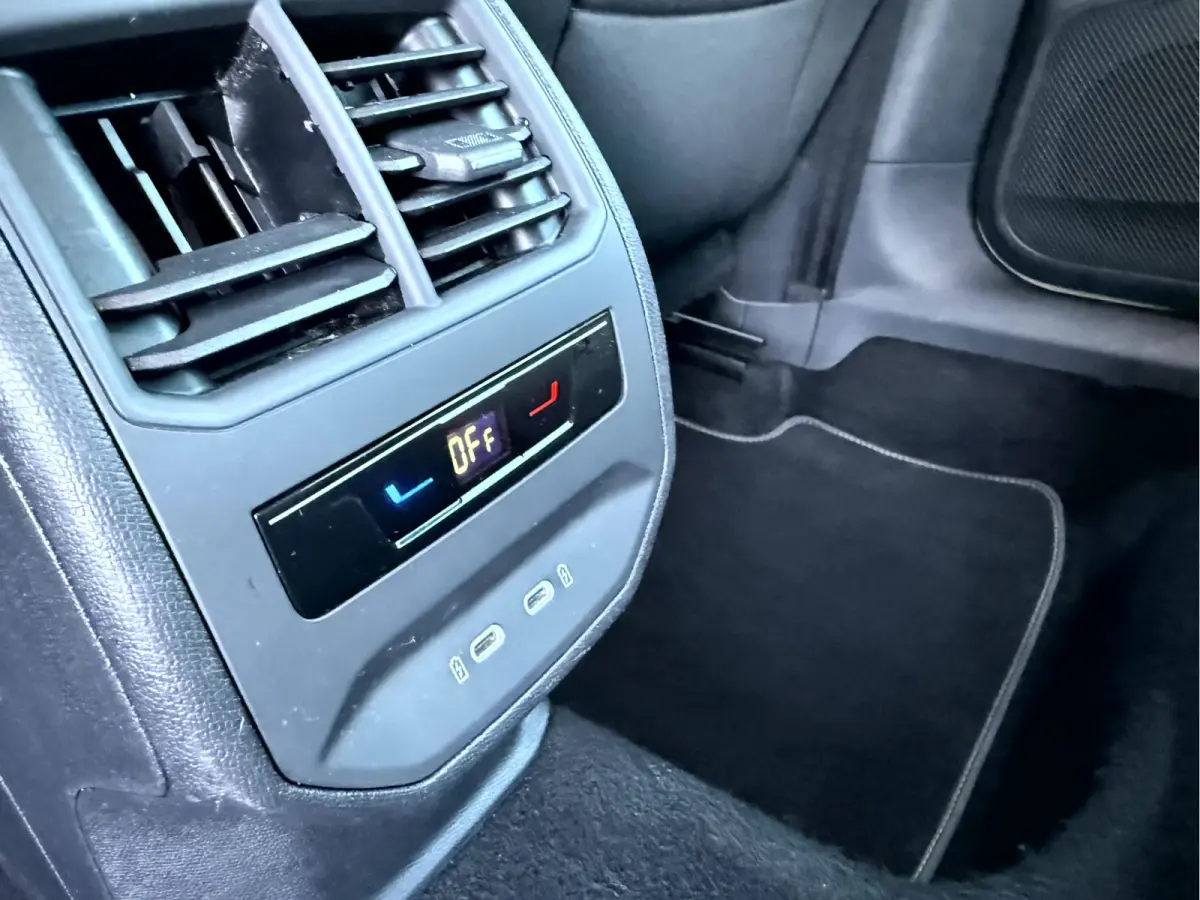 1.0 TSI Style Business Intense Camera, Trekhaak, Virt.Dash