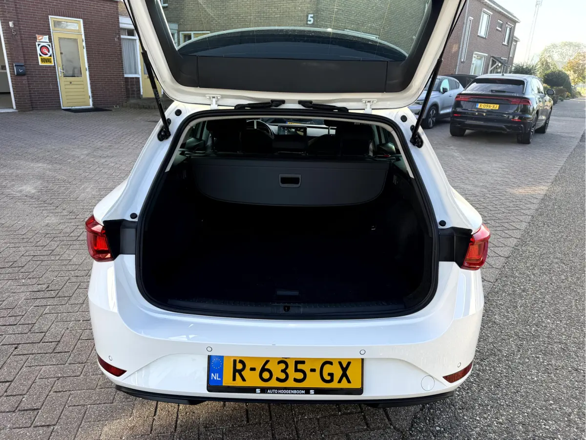 1.0 TSI Style Business Intense Camera, Trekhaak, Virt.Dash
