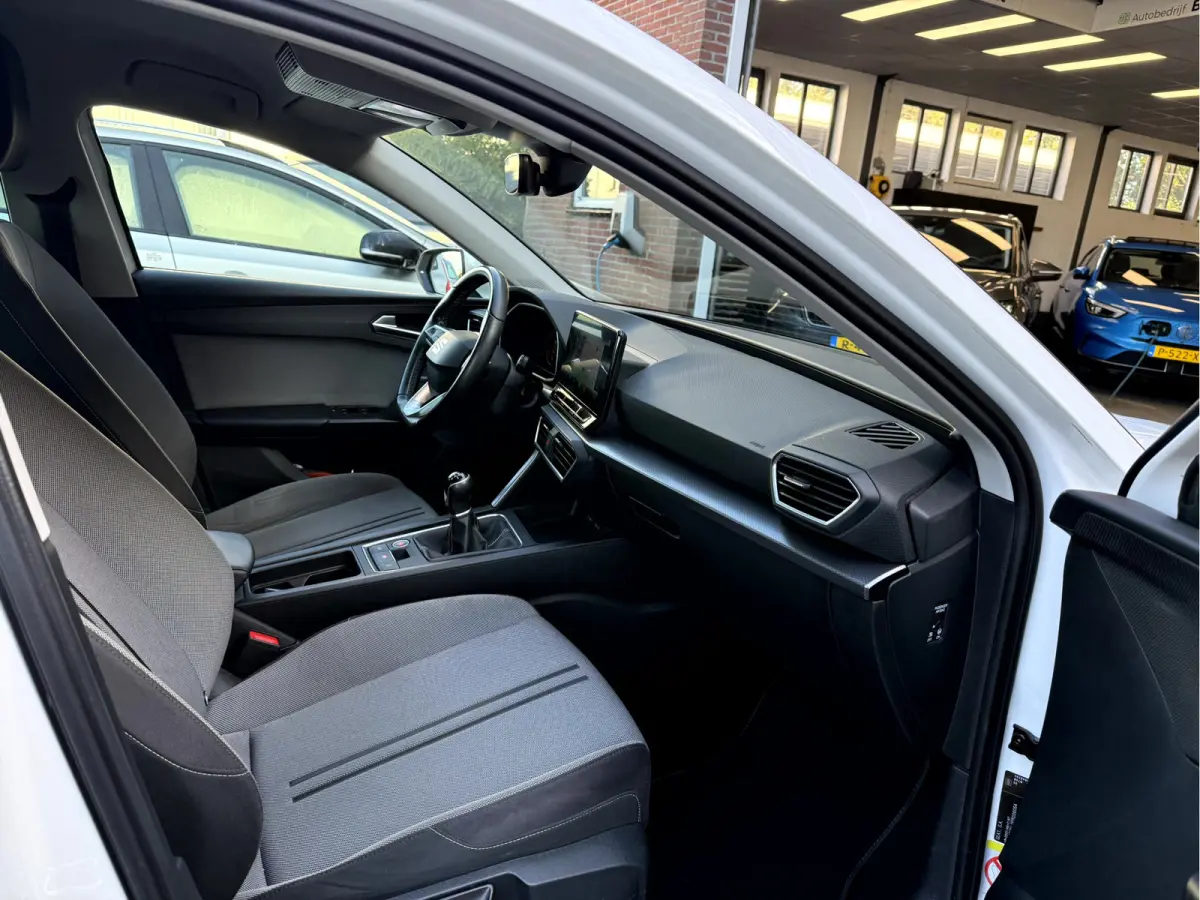 1.0 TSI Style Business Intense Camera, Trekhaak, Virt.Dash