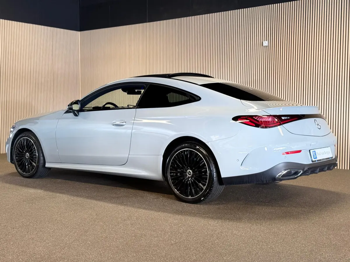 300e AMG STYLING-PANORAMA-MEMORY-360 CAMERA-NIGHT-ZEER COMPLEET