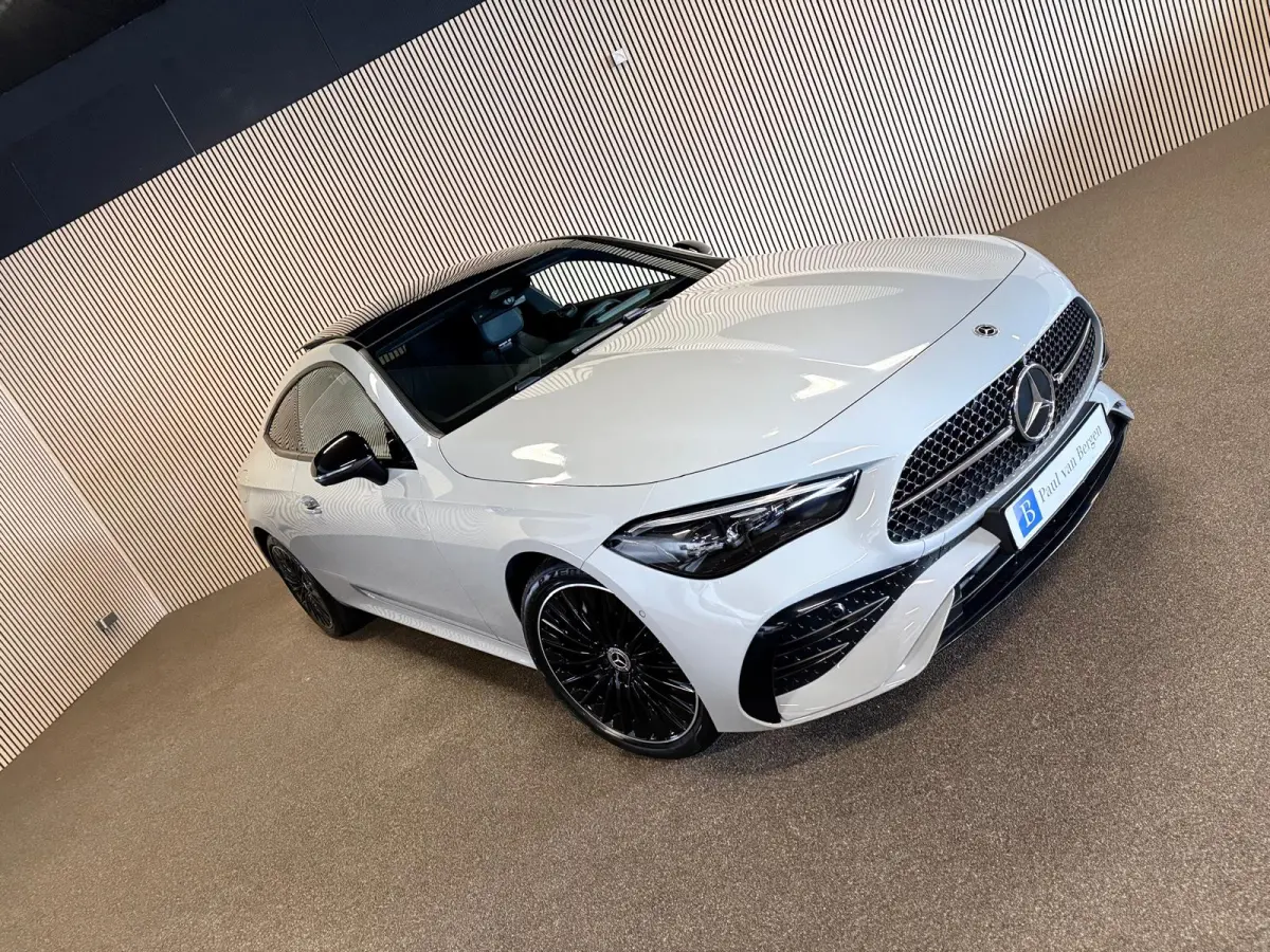 300e AMG STYLING-PANORAMA-MEMORY-360 CAMERA-NIGHT-ZEER COMPLEET